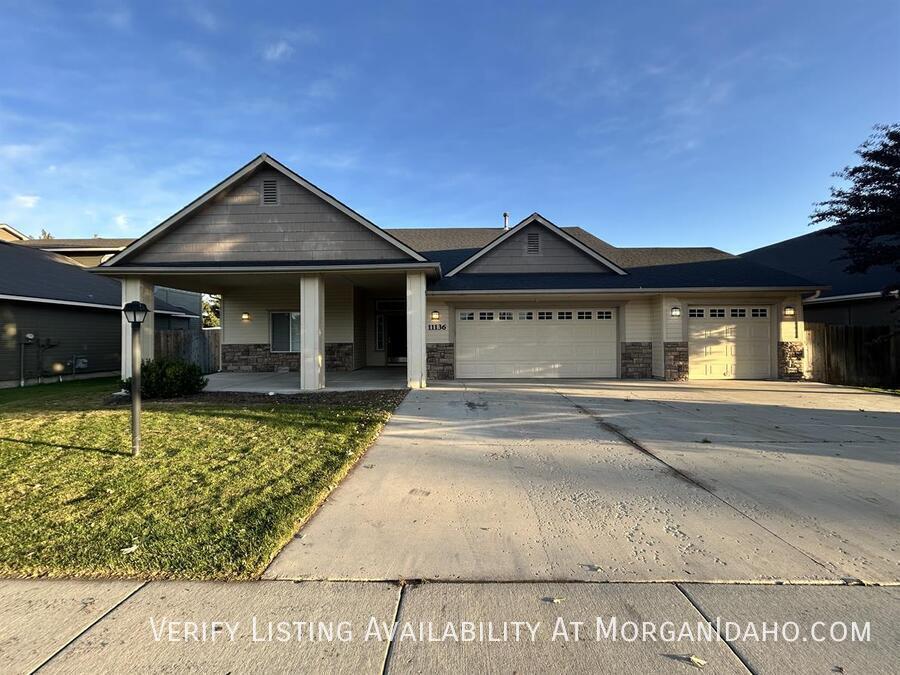 Primary Photo - 11136 W Wild Iris St