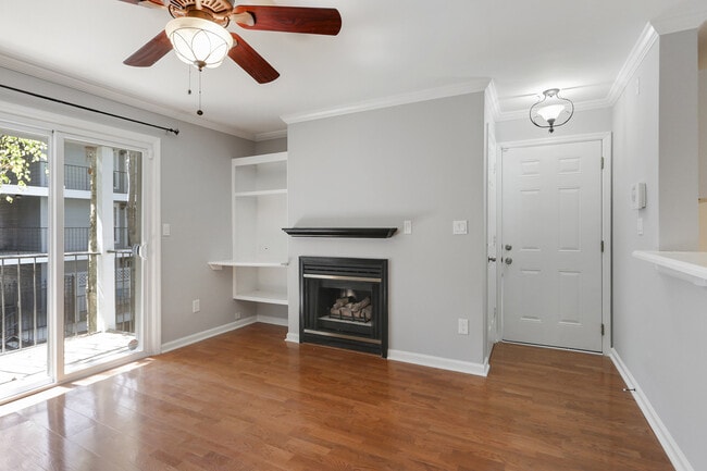 Building Photo - 625 Granville Ct