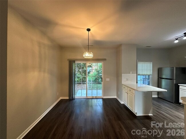 Building Photo - 6613 Rothchild Dr