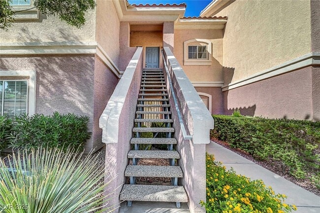Building Photo - 10552 Pine Pointe Ave