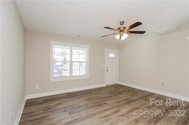 Foto del edificio - 281 Lincoln St SW