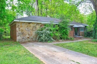 Building Photo - 249 Shelburn Dr