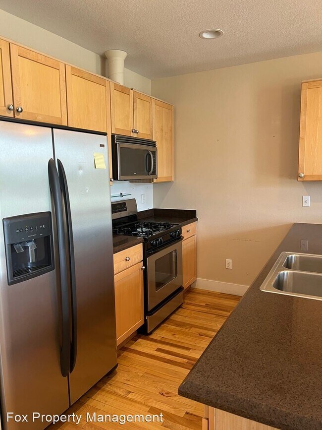 Building Photo - 2 br, 2.5 bath House - 4267 Tennyson Stree...