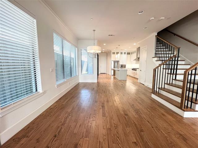 Foto del edificio - 4325 Glenwick Ln