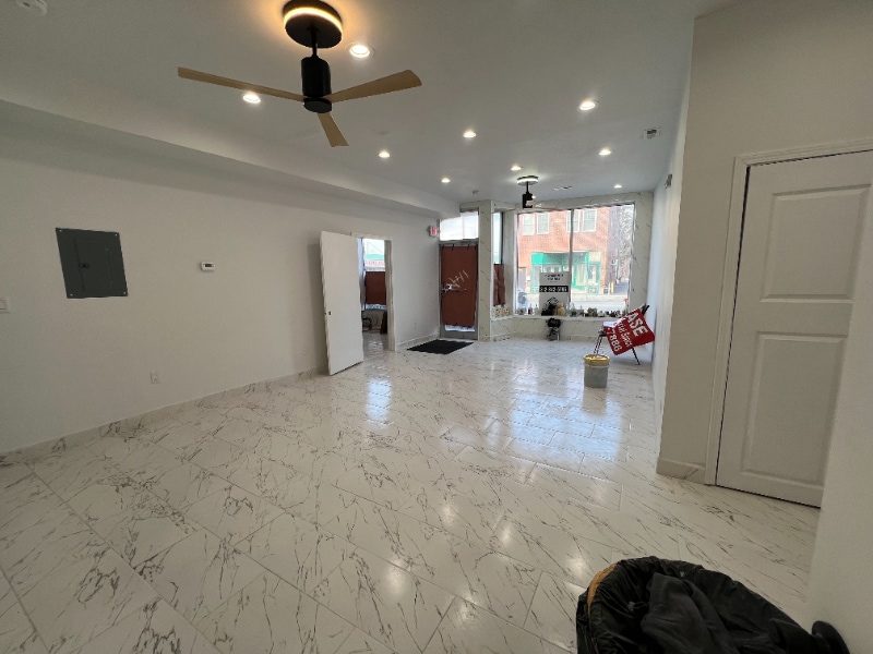 Foto del edificio - 7935 Ogden Ave