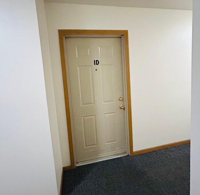 Building Photo - 300 Cunat Blvd