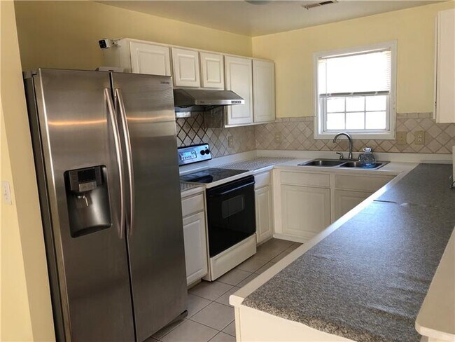 Building Photo - 5644 Crest Trace Ct