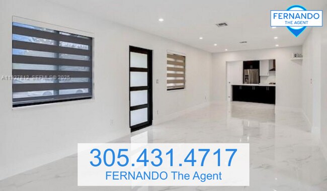 Foto del edificio - 7881 Hope St