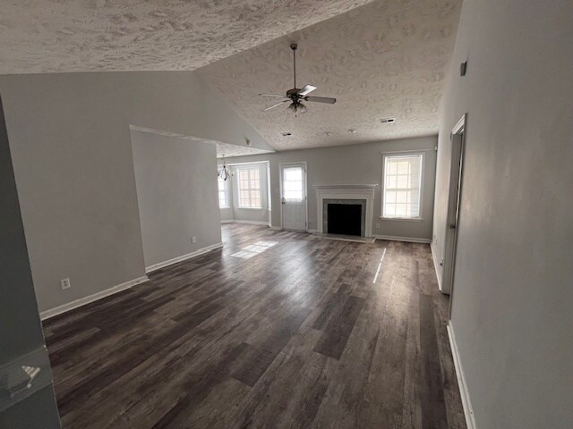 Foto del edificio - 1465 Aultroy Dr