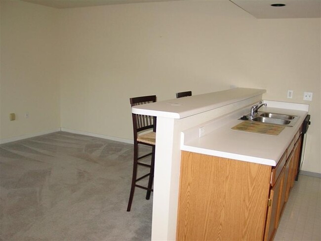 Building Photo - First Floor Condo Minutes from CSU!