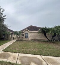 Building Photo - 13 South Dr