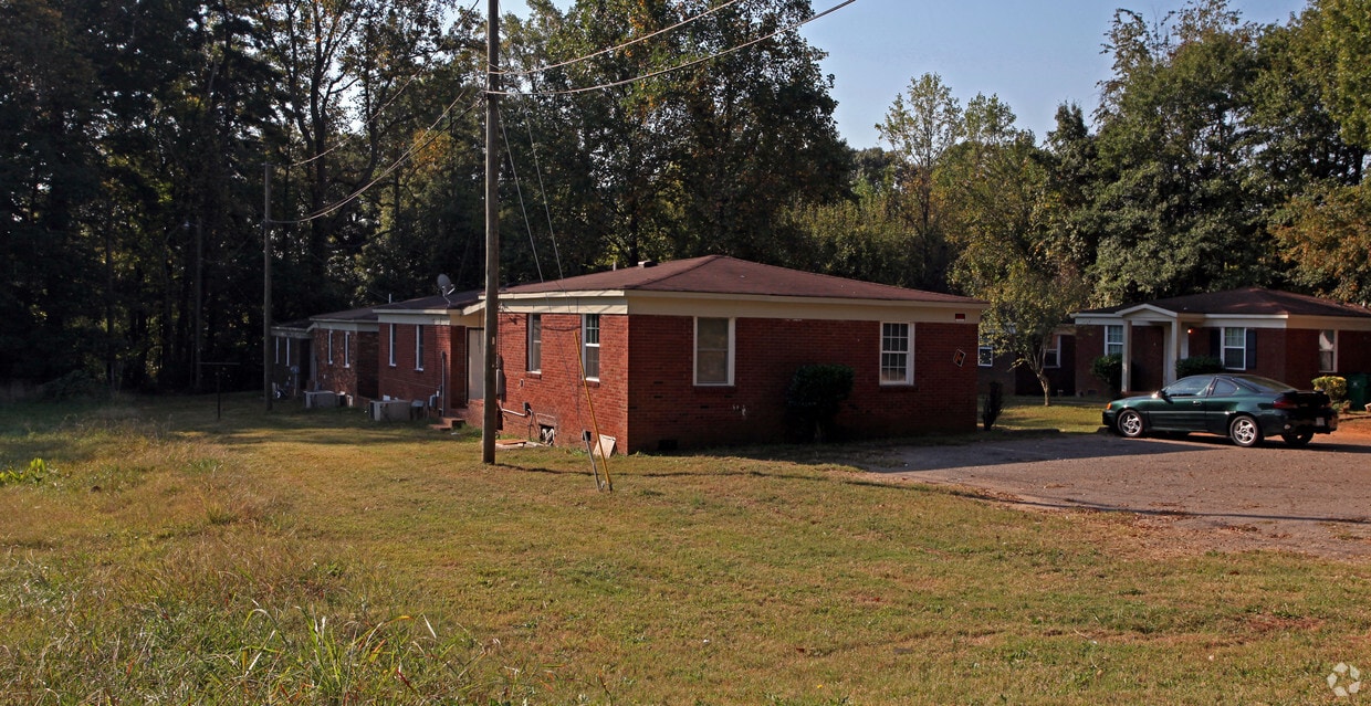 Building Photo - 1655-1669 Dewberry Ter