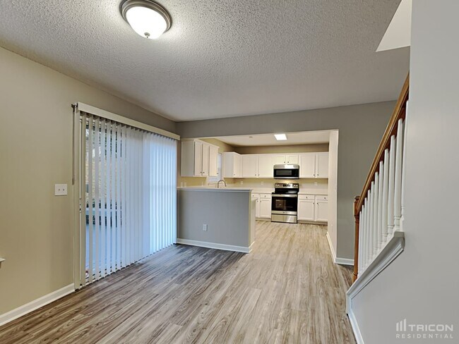 Building Photo - 6826 Squirrels Foot Ct
