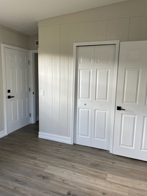 Foto del edificio - 120-120 Stephenson Dr