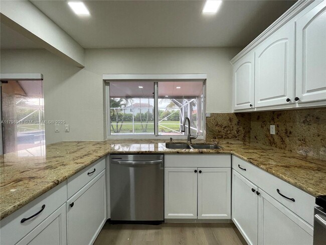 Building Photo - 16876 SW 5th Way