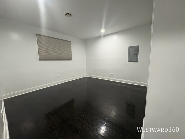 Foto del edificio - Luxury 2BR Apt in Calumet City – High-End ...