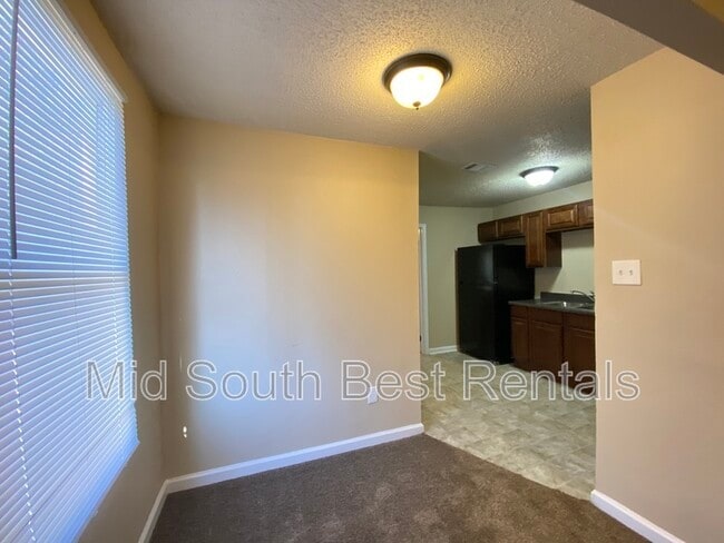 Building Photo - 135 Galloway Cir