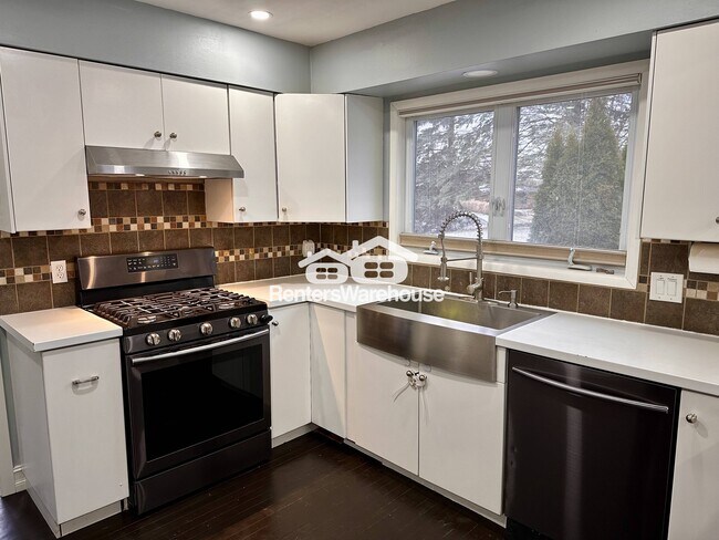 Foto del edificio - 13808 Frontier Ln
