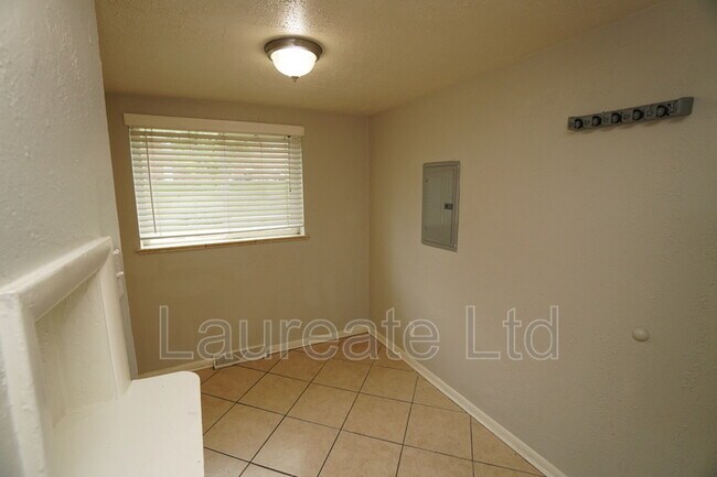 Foto del edificio - 673 Miller Ct
