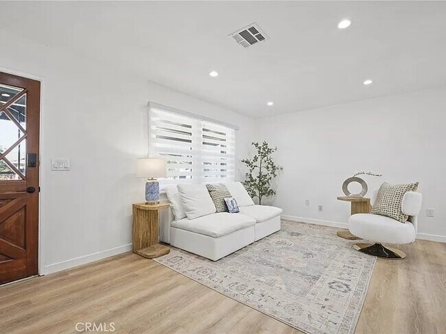 Foto del edificio - 12572 Barbara Ave