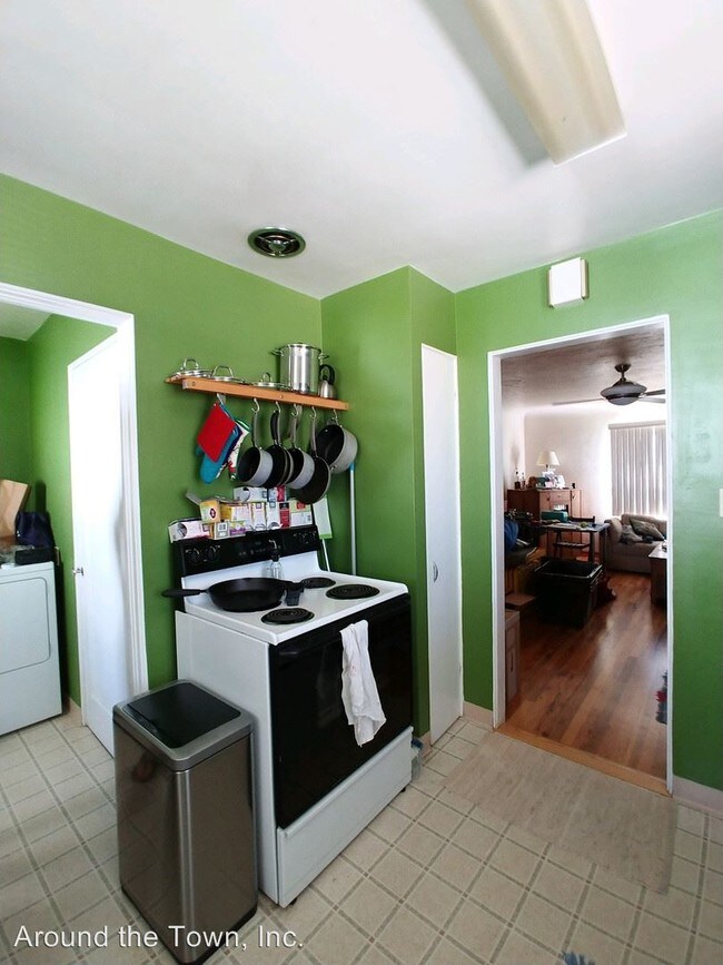 Building Photo - 2 br, 1 bath House - 2708 N. 31st St