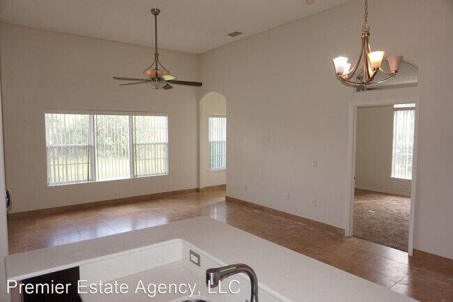 Building Photo - 3 br, 2 bath House - 2121 Island Walk Dr
