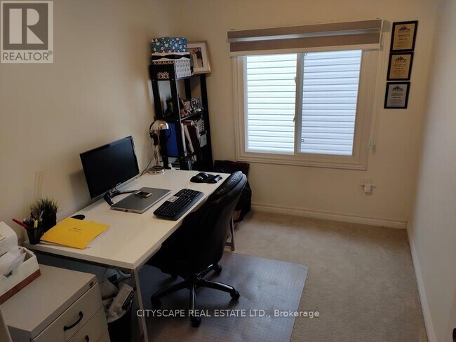 Building Photo - 11 Trammell Ln