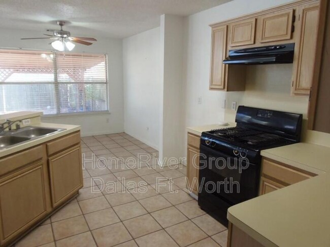 Building Photo - 5206 Wolverton Ct