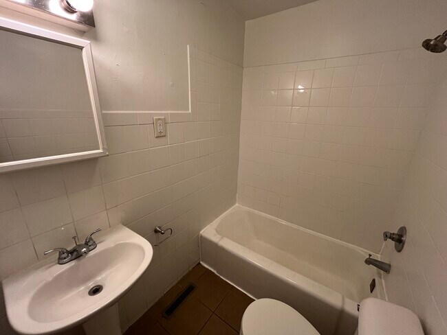 Foto del edificio - 1501 E 31st St