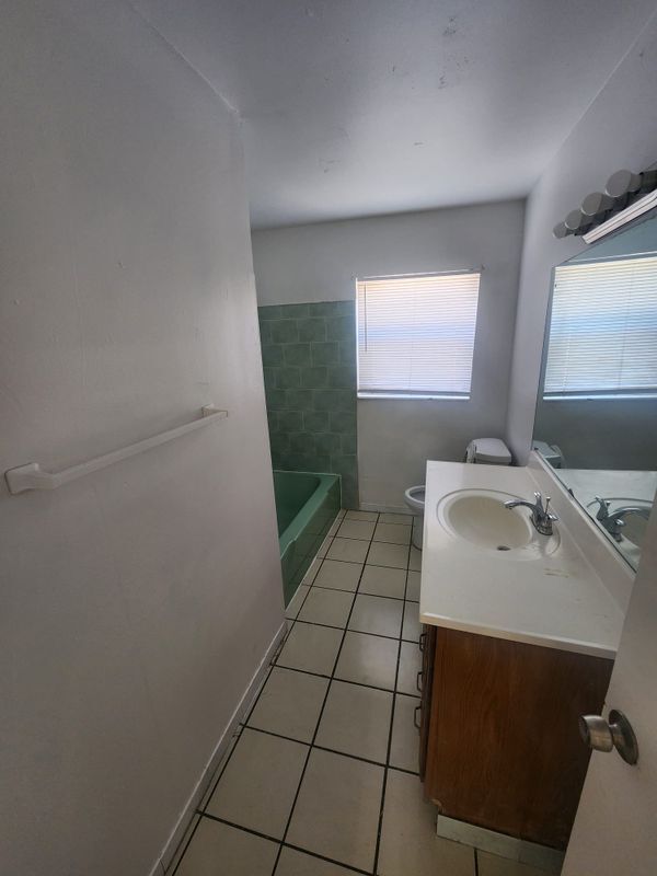 Foto del edificio - 5425 NW 15th Ct