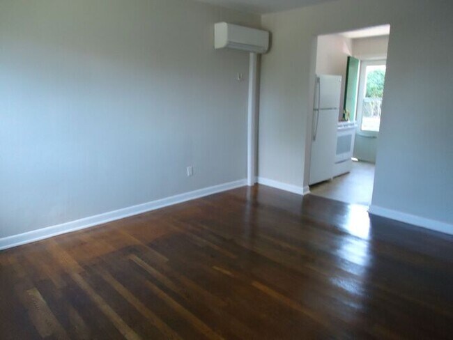 Foto del edificio - 2BD/1BA Townhome In Hickory