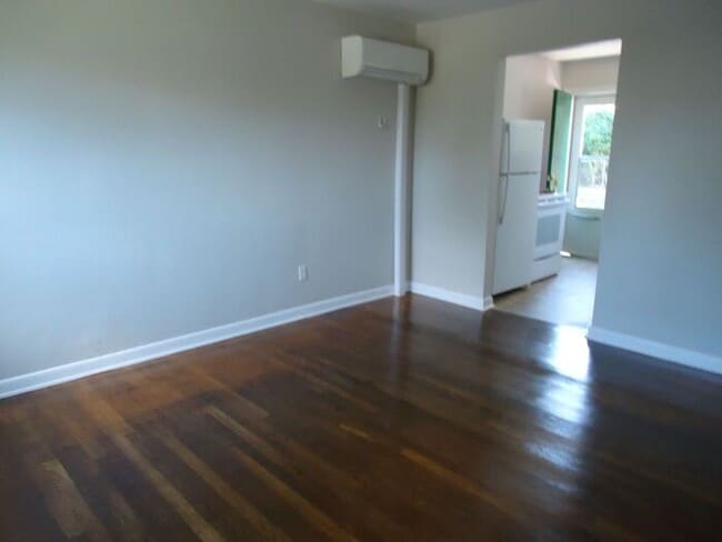 Photo - 2BD/1BA Townhome In Hickory