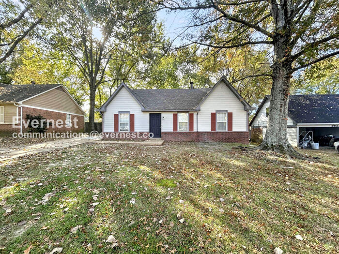 Foto principal - 5949 Shannon Dr