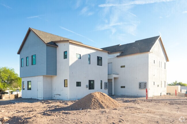 Building Photo - 51 E Texas Ave
