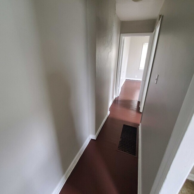 Foto del edificio - 4506/4508 E 16th St. - RE Integrity