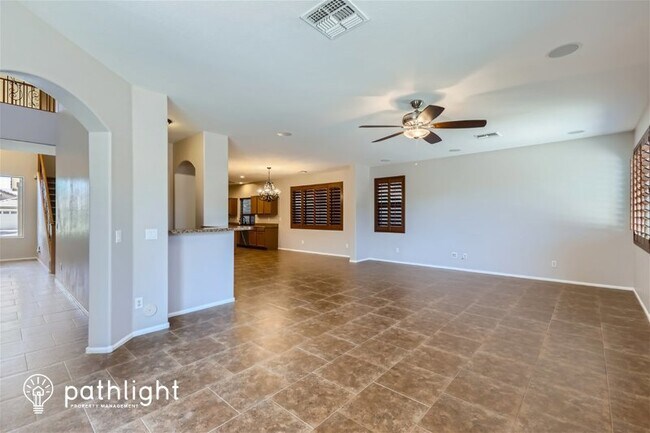Building Photo - 40781 W Robbins Dr