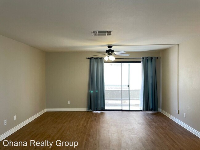 Building Photo - 3 br, 2 bath House - 5141 S. Lindell Road ...