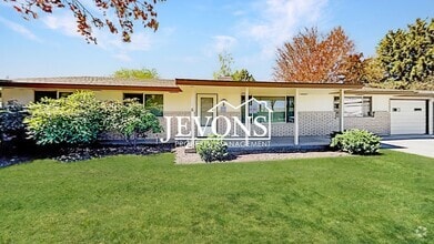 Building Photo - 8 N 59th Ave