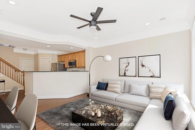Foto del edificio - 14873 Cloverdale Rd