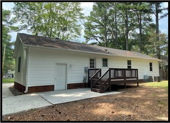 Building Photo - 3 Bedroom House