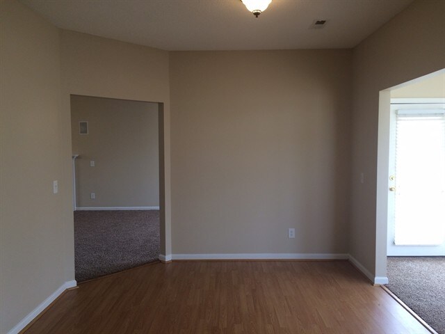 Building Photo - 6008 Parkside Circle