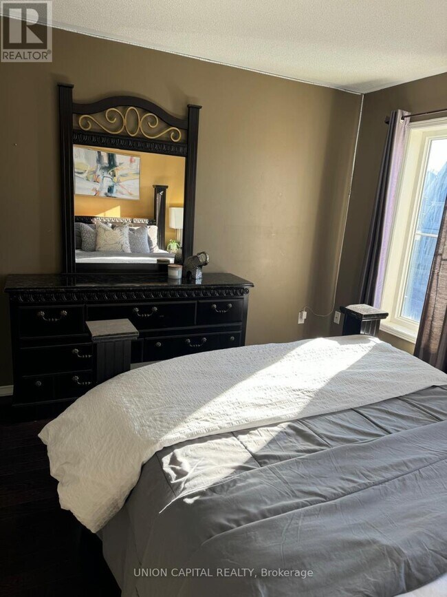 Building Photo - 21 Denbury Ct