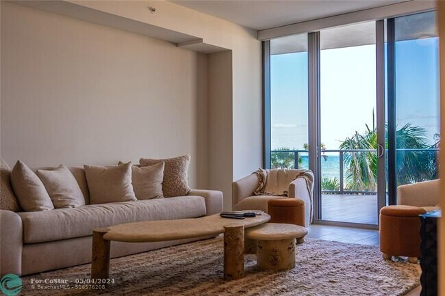 Foto del edificio - 1116 N Ocean Blvd