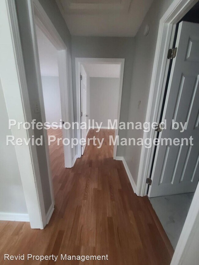 Foto del edificio - 2 br, 1 bath House - 1429 James St