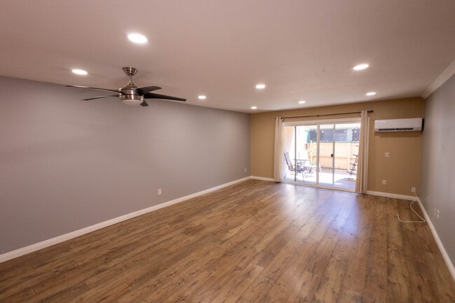 Foto del edificio - 8749 Lake Murray Blvd