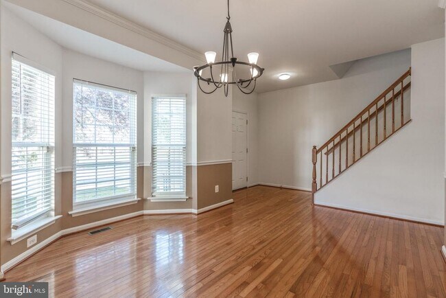 Foto del edificio - 1034 Bakersfield Ln