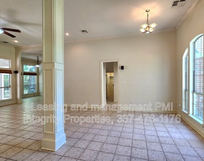 Foto del edificio - 411 Greenfield Dr
