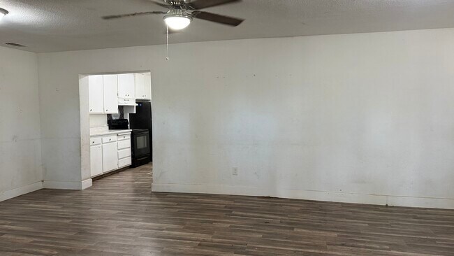 Foto del edificio - 3307 Minniear Ave