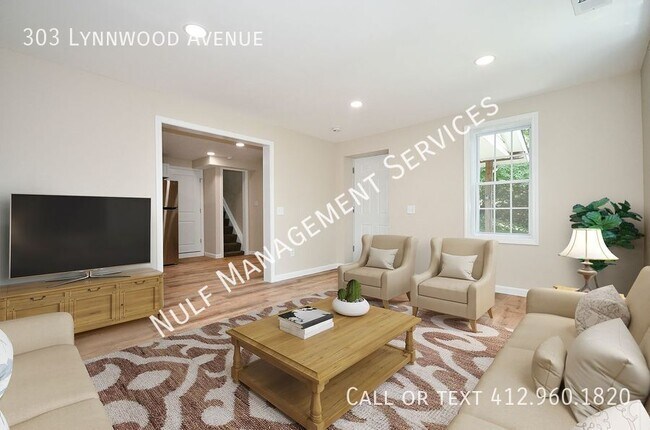 Photo - 303 Lynnwood Ave House