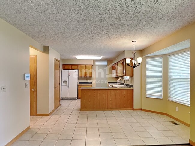 Building Photo - 7908 Windrift Pl